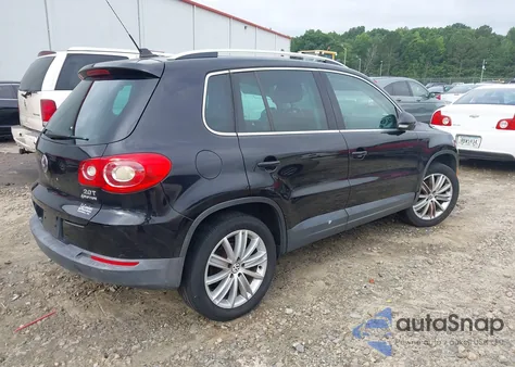 2011 Volkswagen Tiguan Se from USA, damaged, VIN WVGBV7AX6BW521525